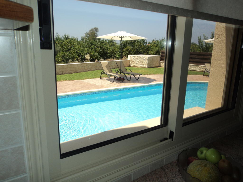 Citrus Grove Villa Argaka Room photo